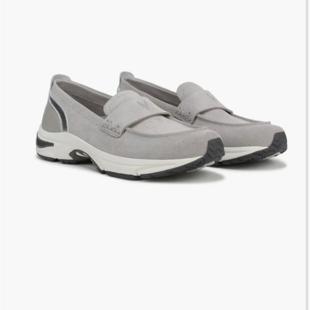 Vionic 10 Wide Gray Suede Slip-On Loafer Sneakers